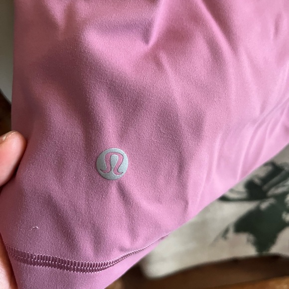 Wunder Train Shorts 6in in Velvet Dust - Picture 4 of 5